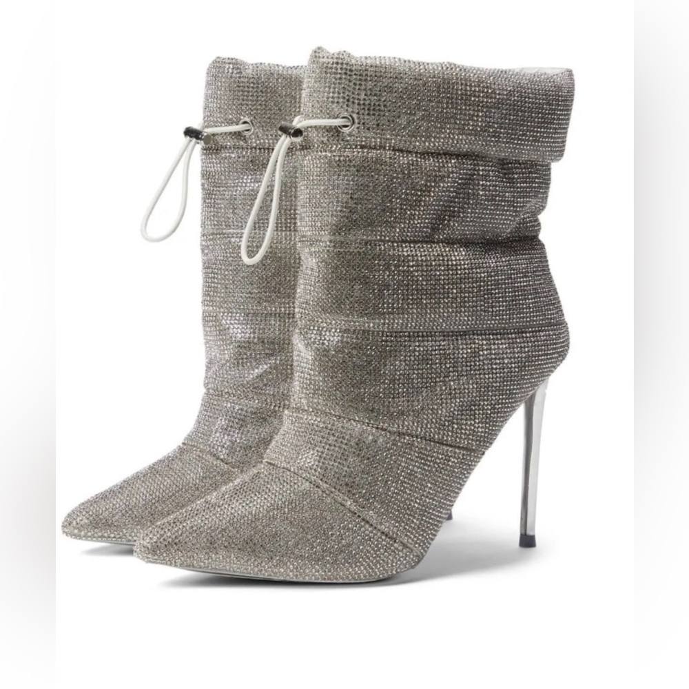 Steve Madden Womens Cloak-R Quilted Rhinestone Ankle Boots